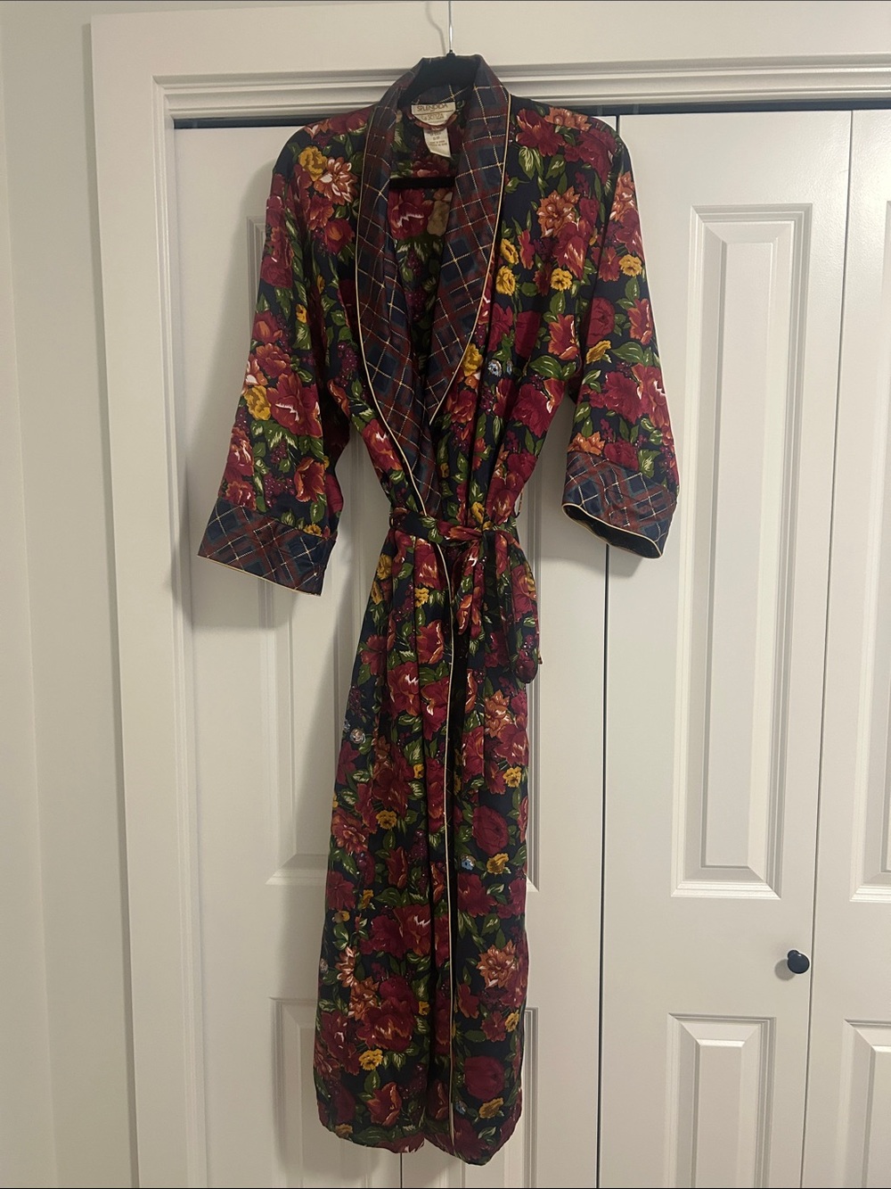 Splendida by La Senza Vintage Silk Robe
